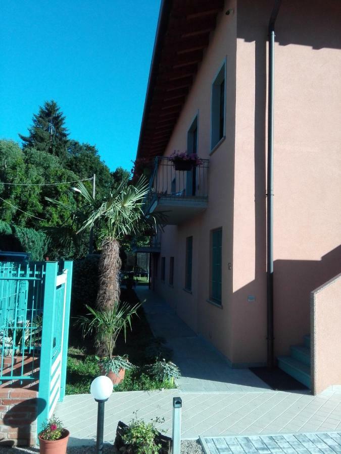 Villa Ormeni Cardano Al Campo Bagian luar foto